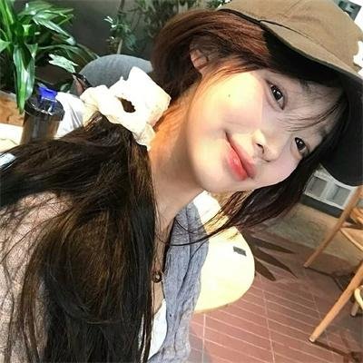 女机械人